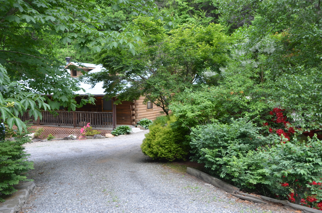 Ponderosa - 3 Bedroom Cabin Cherokee NC
