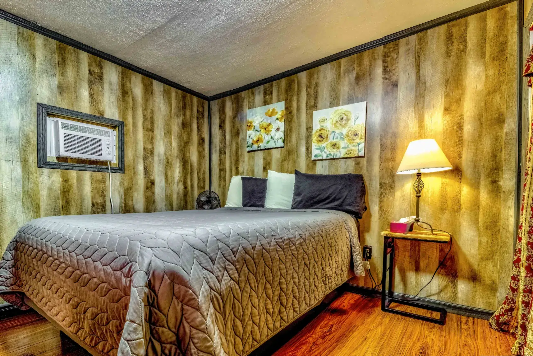 Gallery photo